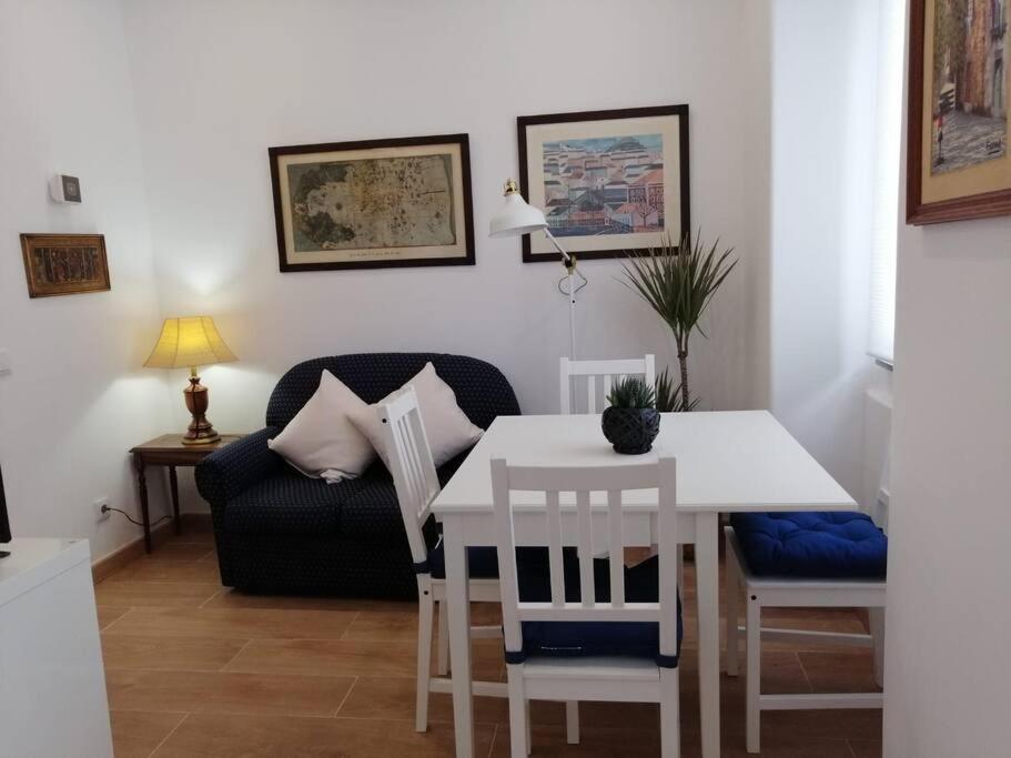 Casa Da Praia Da Poca - Apartamento Tulipa Estoril Ngoại thất bức ảnh